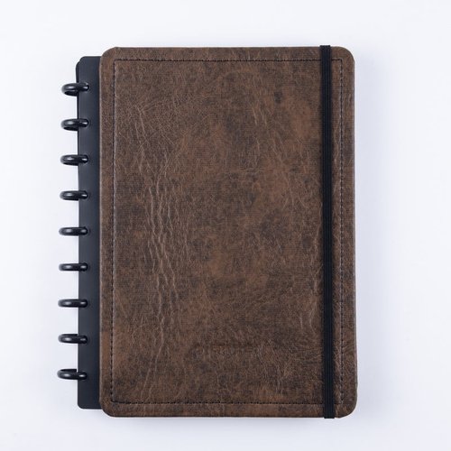 lgfnvnpnuu-lg.jpg Caderno Couro Brown Disco Reposicionável Médio M Capa Dura